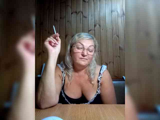 BLONDJob webcam