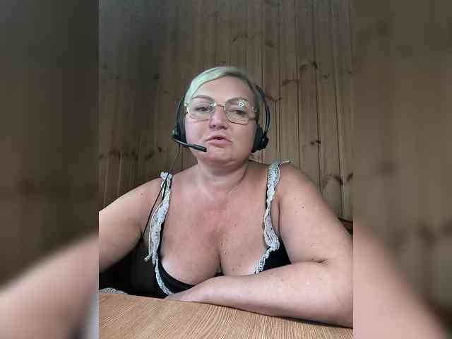 BLONDJob webcam