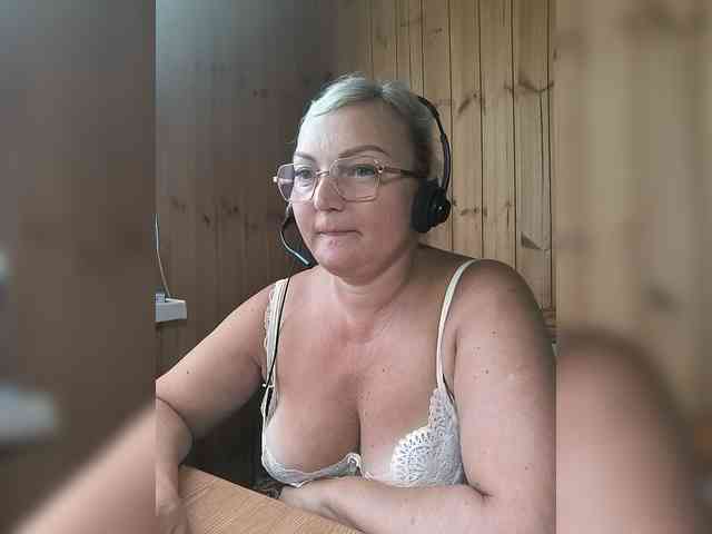 BLONDJob webcam