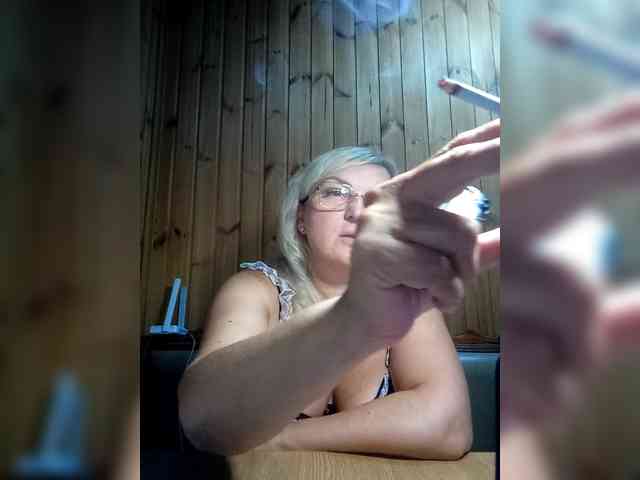 BLONDJob webcam