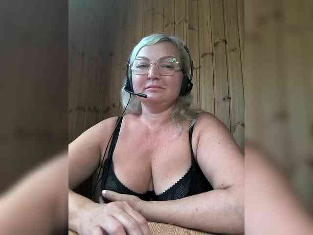BLONDJob webcam