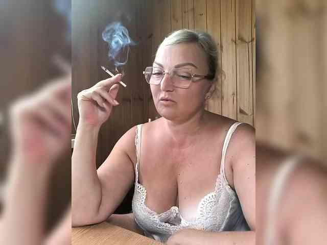 BLONDJob webcam