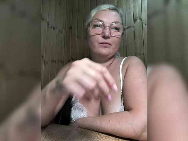 BLONDJob webcam