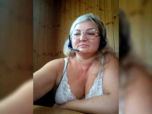 BLONDJob webcam