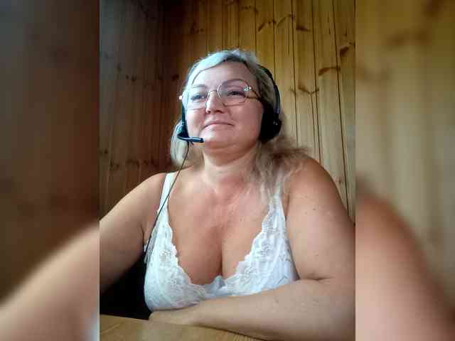 BLONDJob webcam