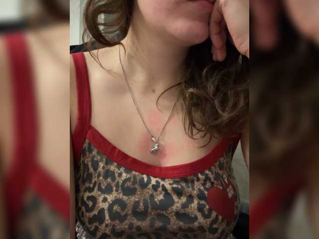 Asexysmile, live now on BongaCams