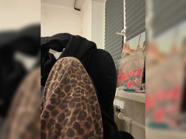 Asexysmile live cam on BongaCams