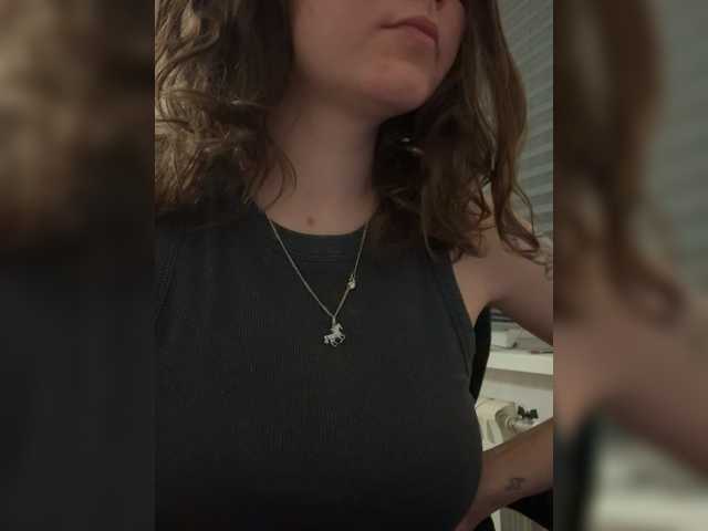 Asexysmile live cam on BongaCams