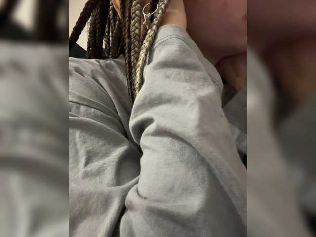 Asexysmile live cam on BongaCams