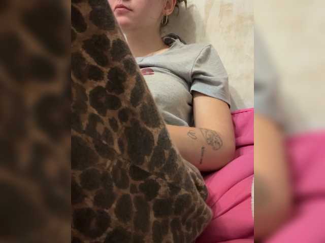 Asexysmile live cam on BongaCams