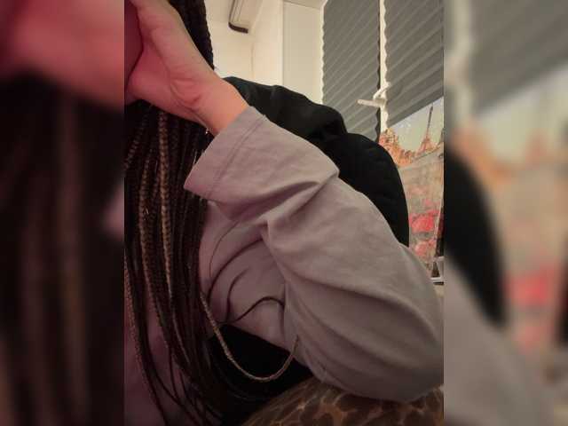 Asexysmile live cam on BongaCams