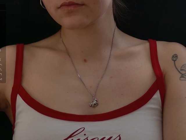 Asexysmile live cam on BongaCams