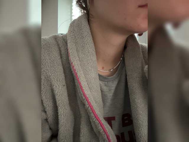 Asexysmile live cam on BongaCams