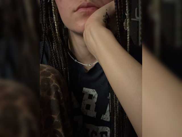 Asexysmile live cam on BongaCams