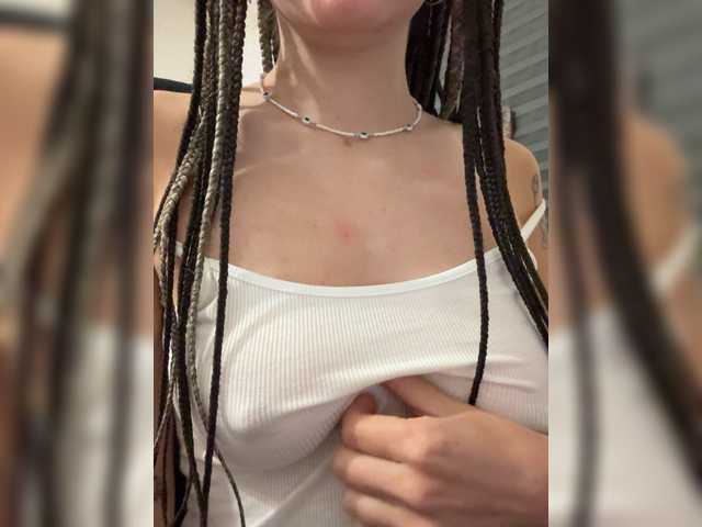 Asexysmile live cam on BongaCams