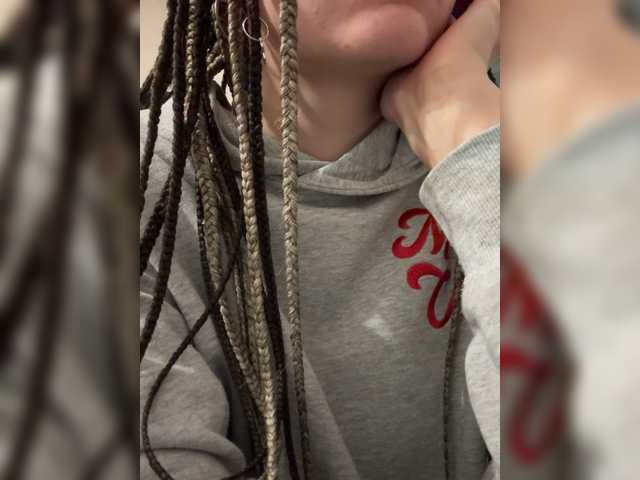 Asexysmile live cam on BongaCams