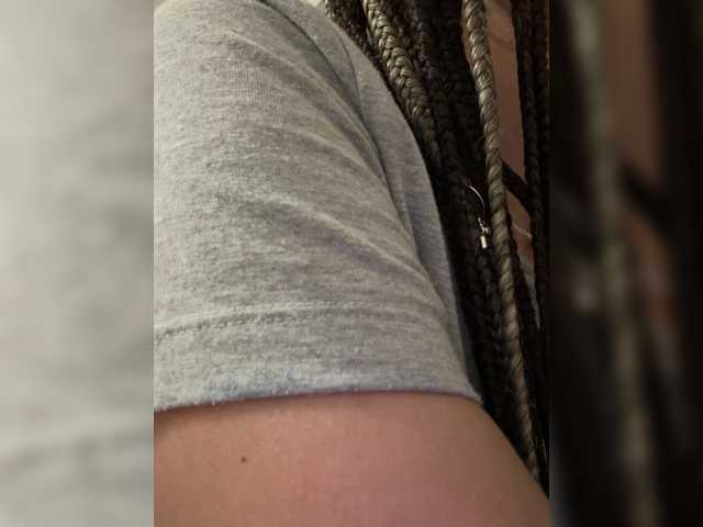 Asexysmile live cam on BongaCams