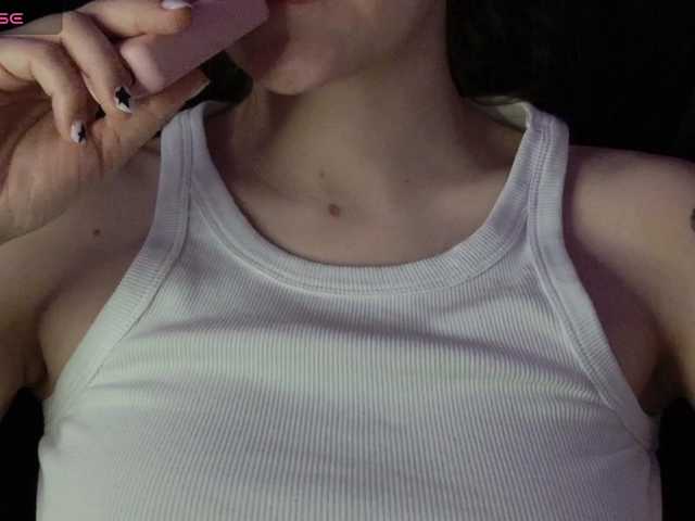 Asexysmile live cam on BongaCams