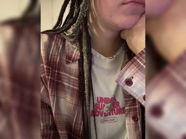 Asexysmile live cam on BongaCams