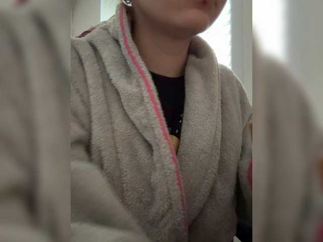 Asexysmile live cam on BongaCams