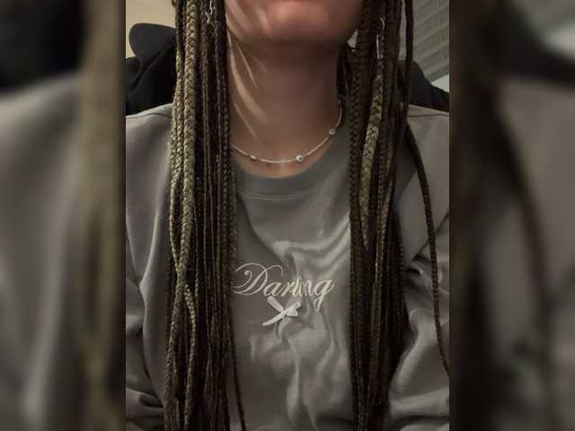 Asexysmile live cam on BongaCams