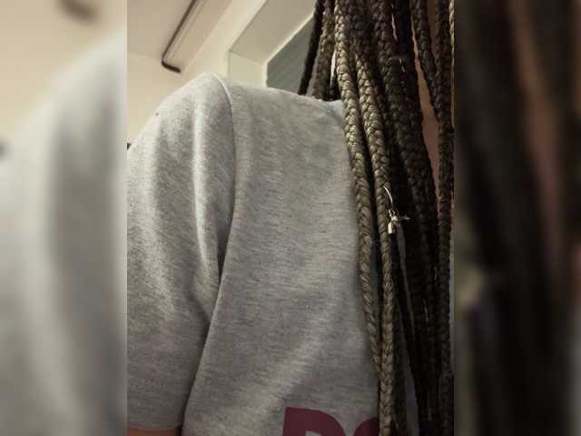 Asexysmile live cam on BongaCams