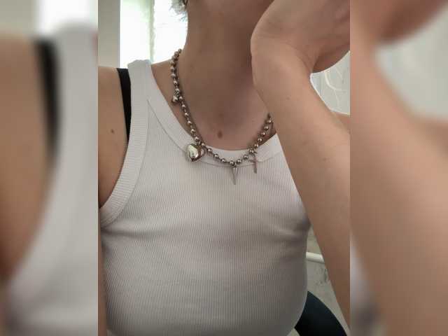Asexysmile live cam on BongaCams