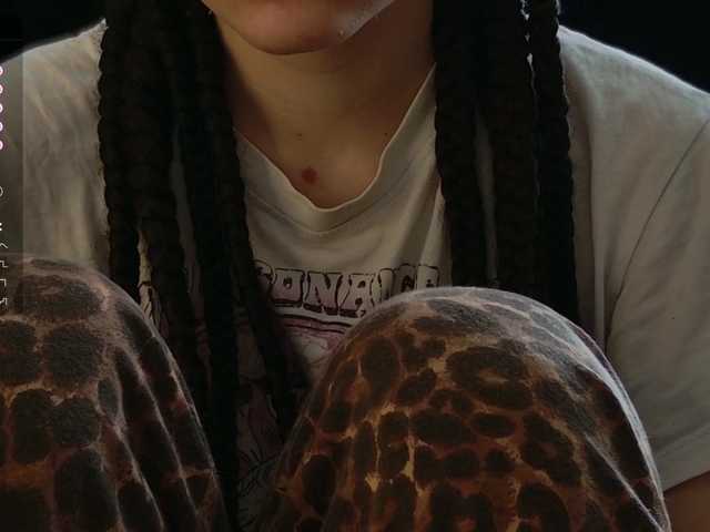 Asexysmile live cam on BongaCams