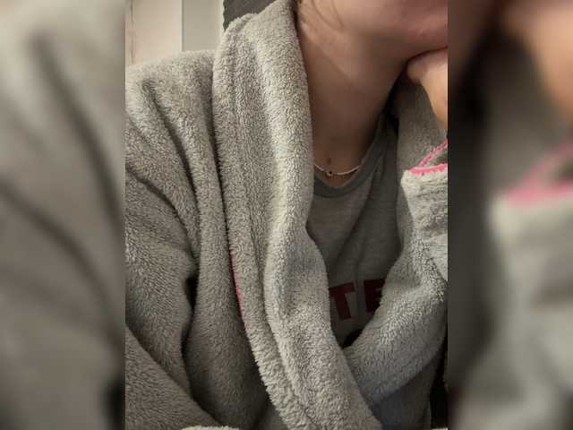 Asexysmile live cam on BongaCams