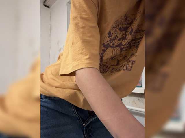 Asexysmile live cam on BongaCams