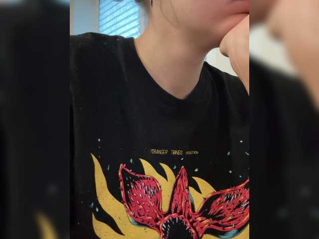 Asexysmile live cam on BongaCams