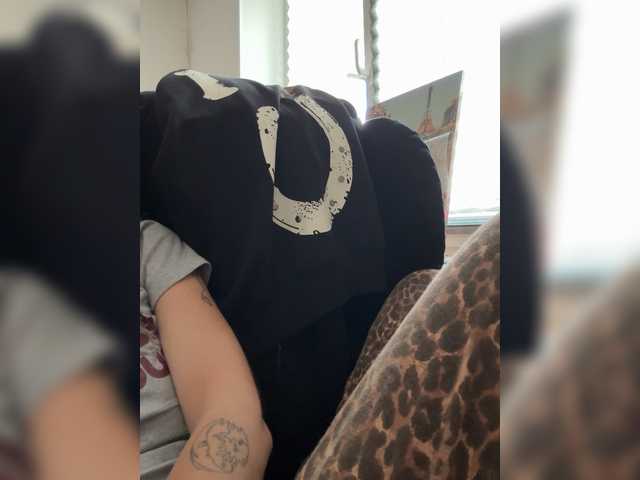 Asexysmile live cam on BongaCams