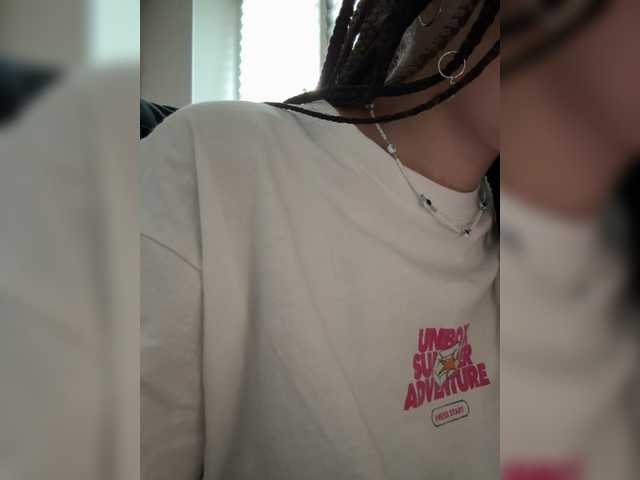 Asexysmile live cam on BongaCams
