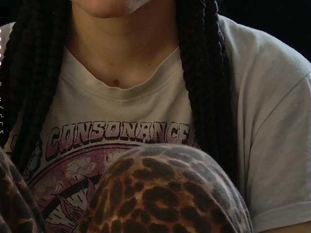 Asexysmile live cam on BongaCams