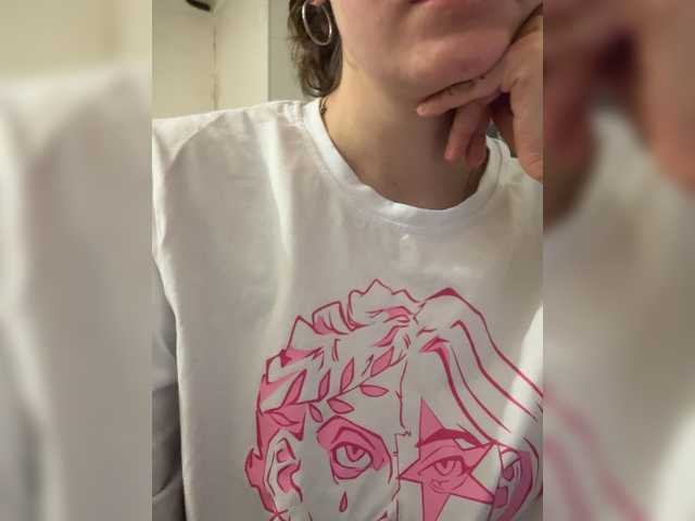 Asexysmile live cam on BongaCams