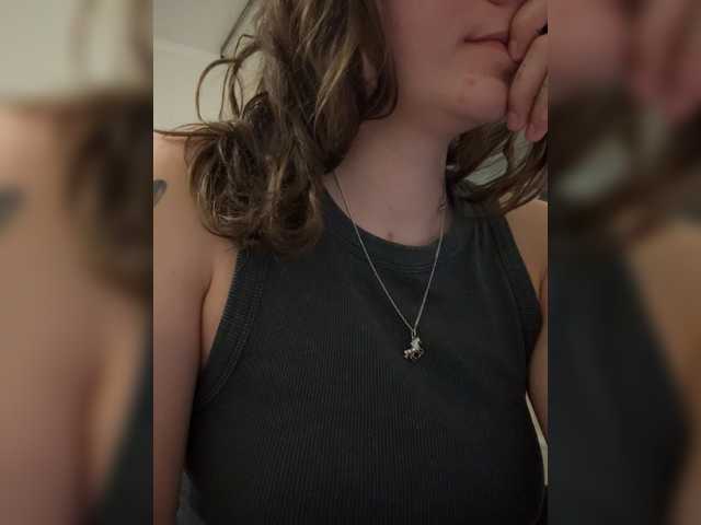 Asexysmile live cam on BongaCams
