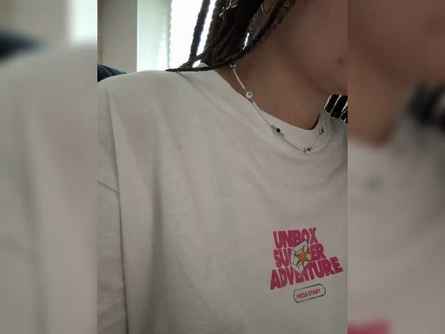 Asexysmile live cam on BongaCams