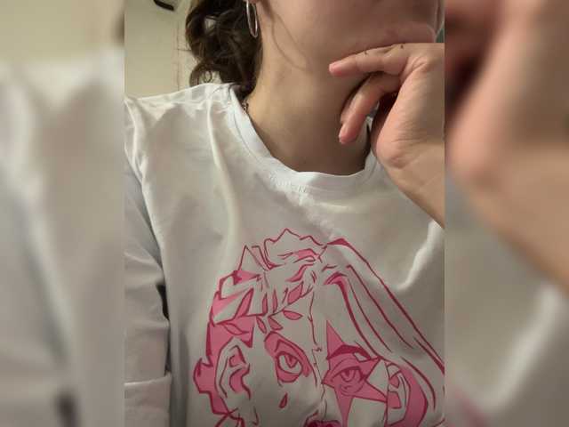 Asexysmile live cam on BongaCams
