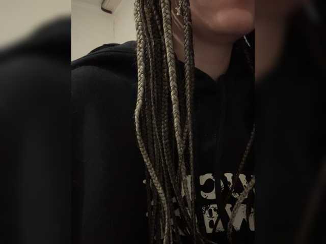Asexysmile live cam on BongaCams