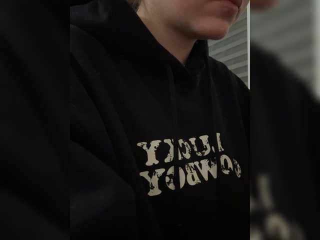 Asexysmile live cam on BongaCams