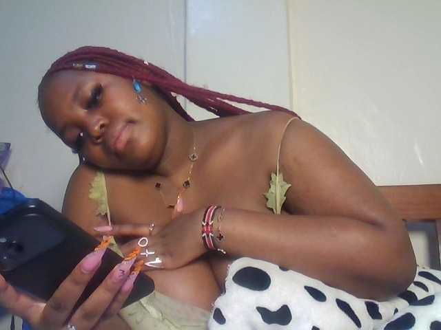 CuteTinkerbella live cam on BongaCams
