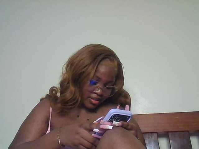 CuteTinkerbella live cam on BongaCams
