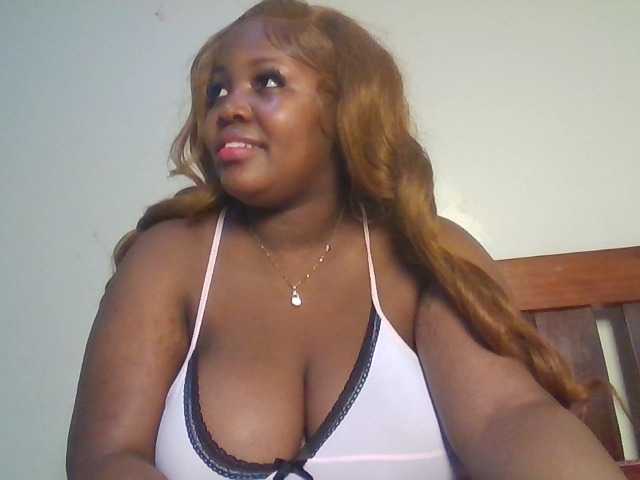 CuteTinkerbella live cam on BongaCams