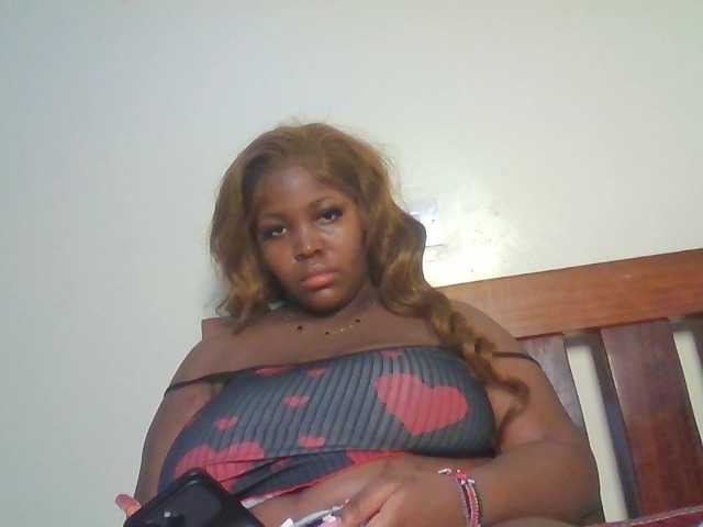 CuteTinkerbella live cam on BongaCams