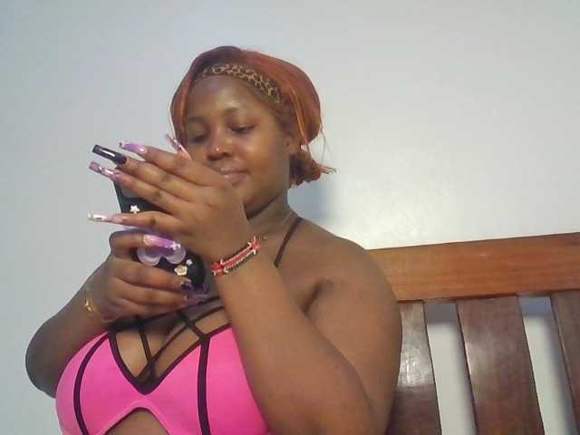 CuteTinkerbella live cam on BongaCams