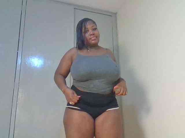 CuteTinkerbella webcam