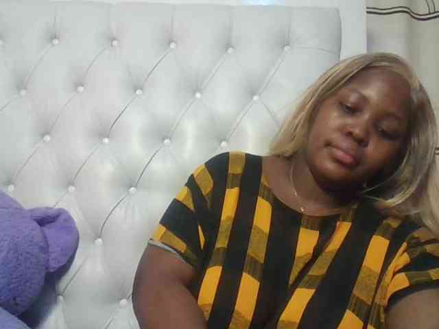 CuteTinkerbella webcam