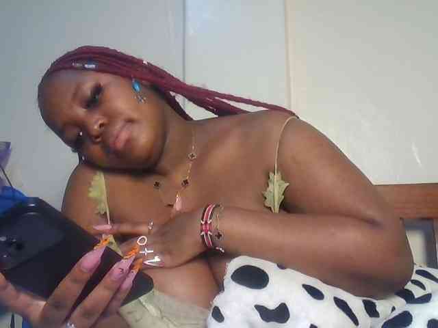 CuteTinkerbella webcam