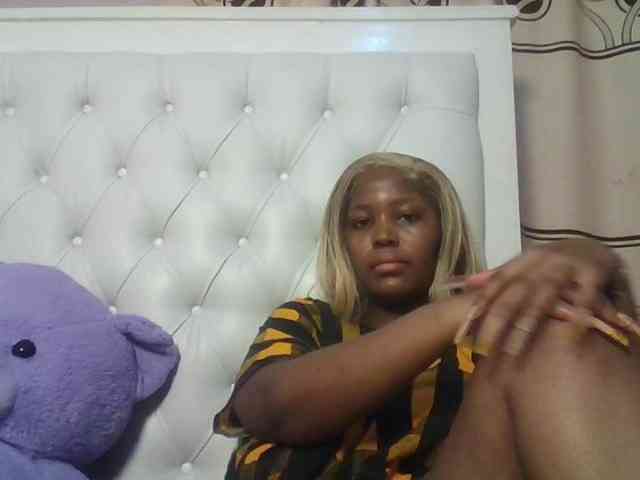 CuteTinkerbella webcam