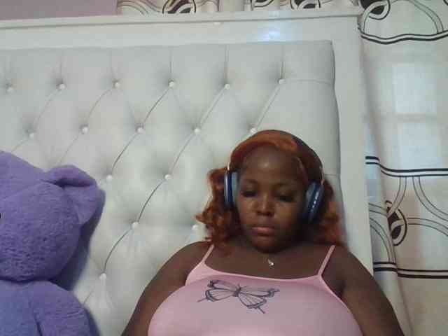 CuteTinkerbella webcam